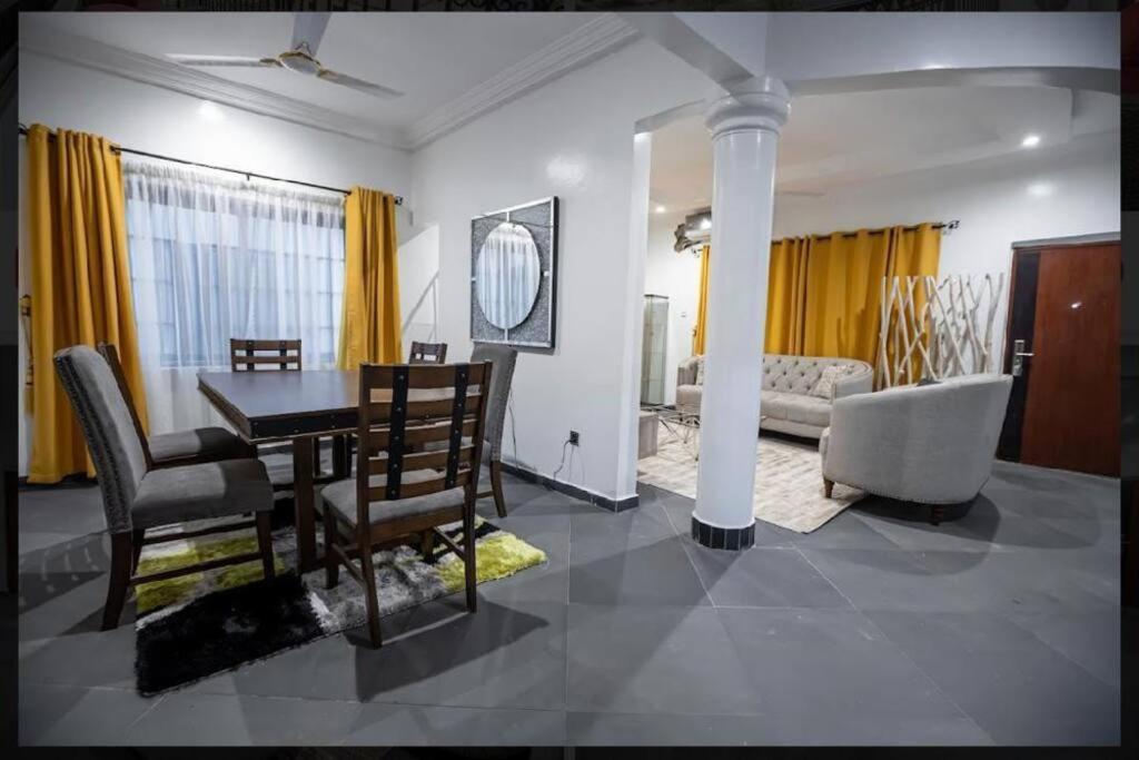 Cozy Penthouse ,Accra Ghana Owuraman Luaran gambar